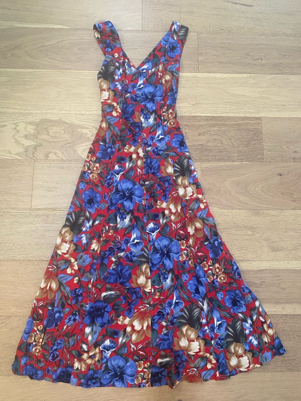 Floral Red & Blue crisscross back All That Jazz midi Dress fits like size 6. GUC